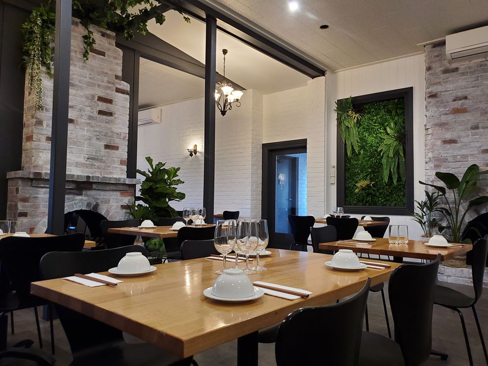 How Artificial Plant Decorations Can Transform Restaurant Ambience - Designer Vertical Gardens