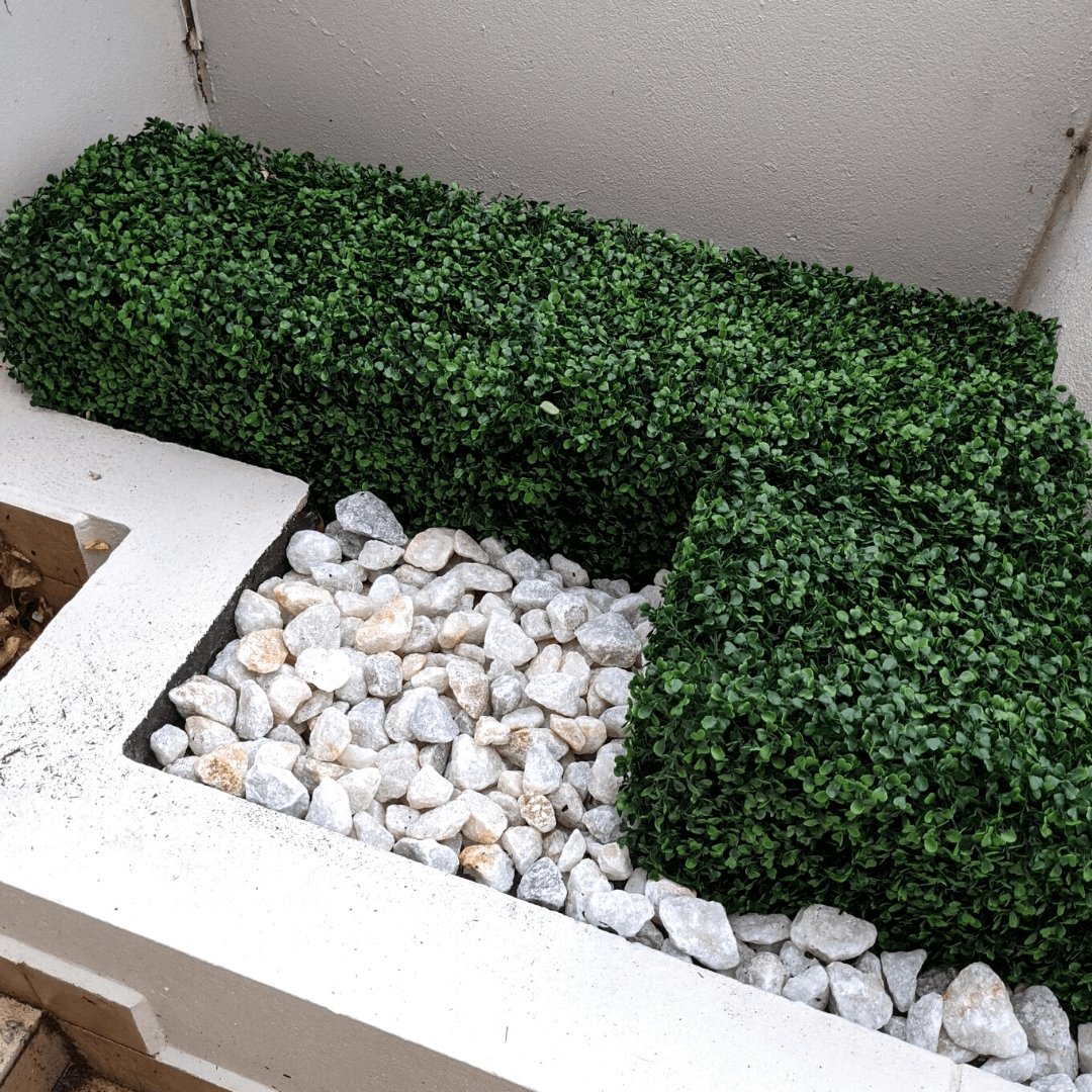 Portable Artificial Boxwood Hedge UV Resistant 25cm High 100cm Long - Designer Vertical Gardens artificial green wall sydney artificial hedge fence panels